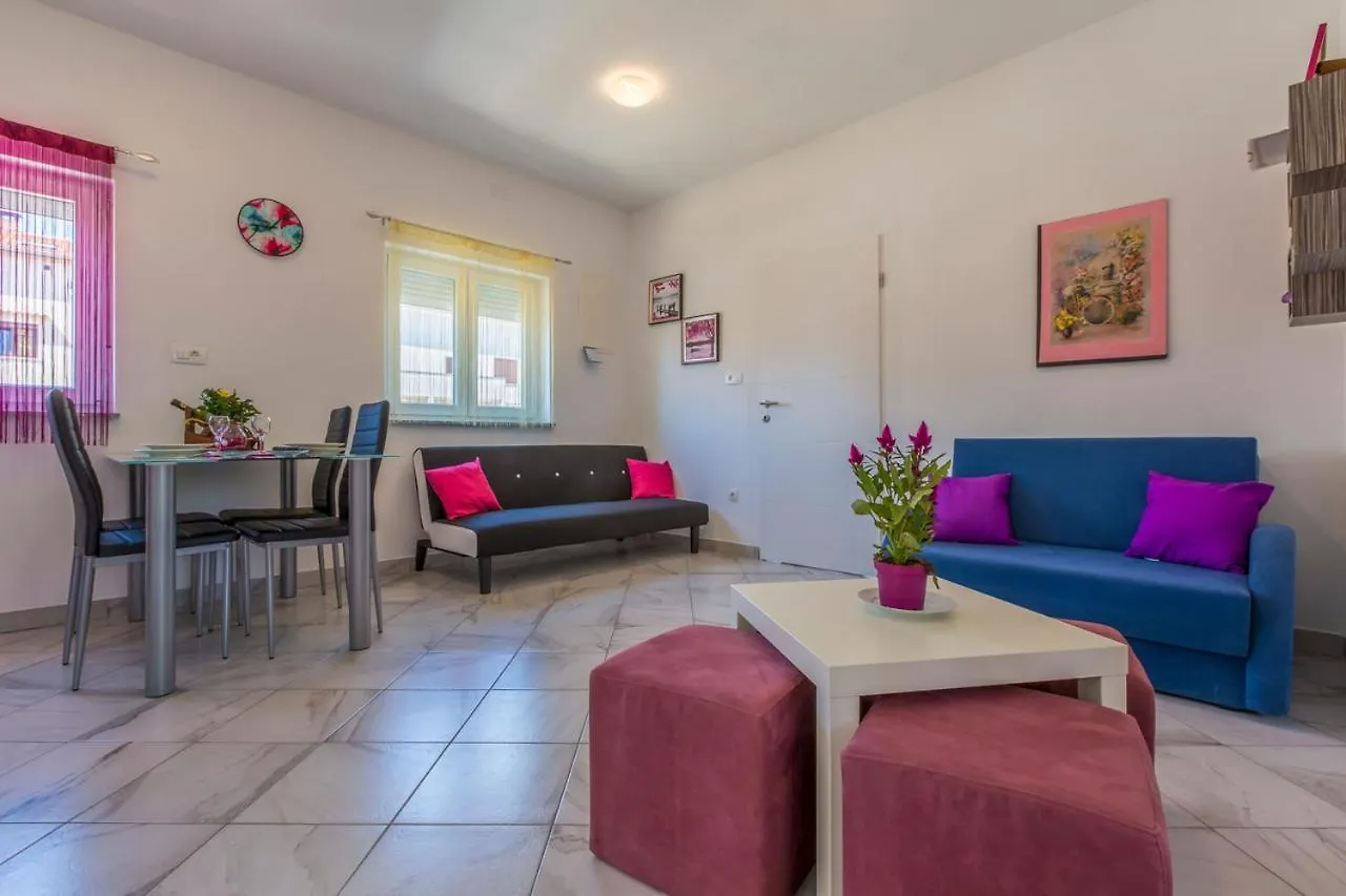Luka Apartment Crikvenica 0*,